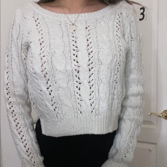 Hollister Sweaters - ❗️SOLD❗️Hollister Knit Sweater